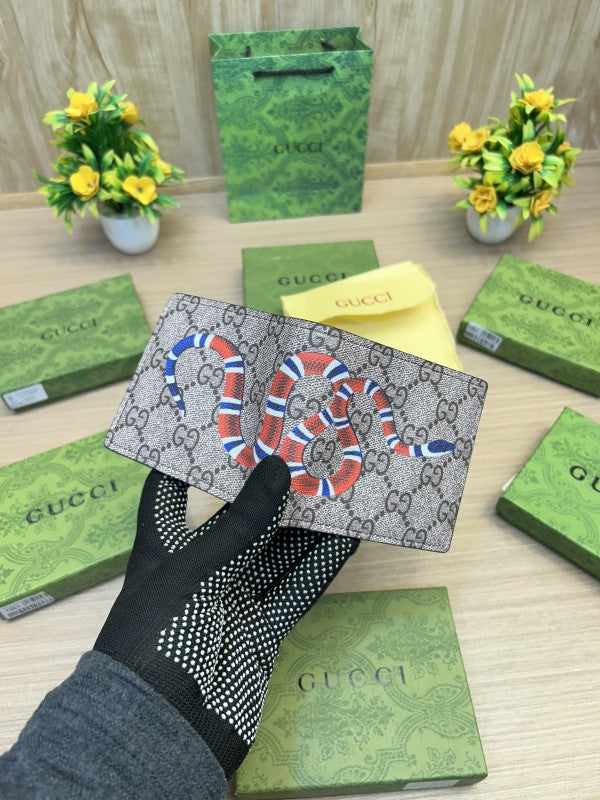 GUCCI_WALLET_V658