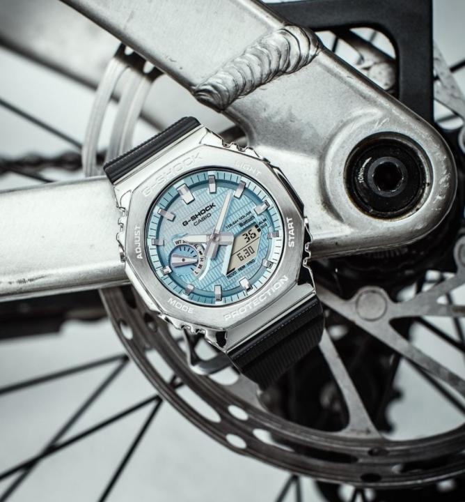 Casio g shock gm2100