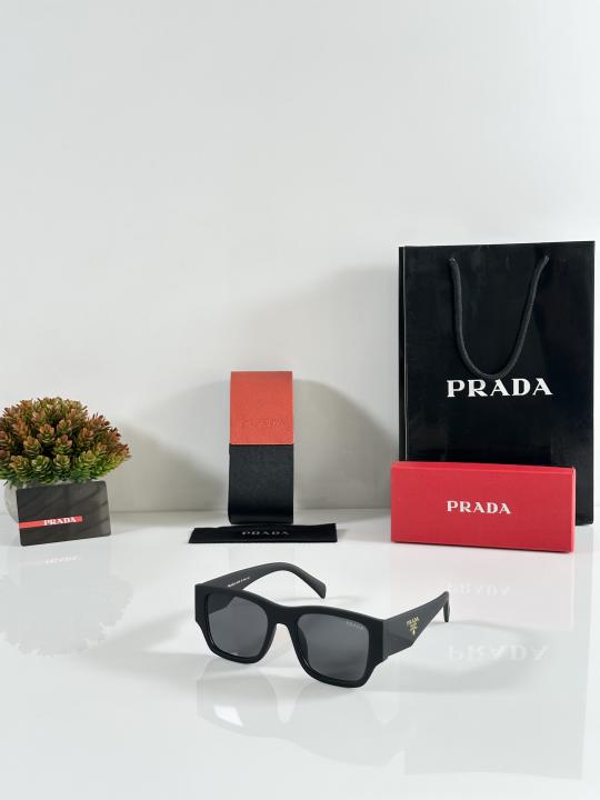 Prada_10_Mate_Black